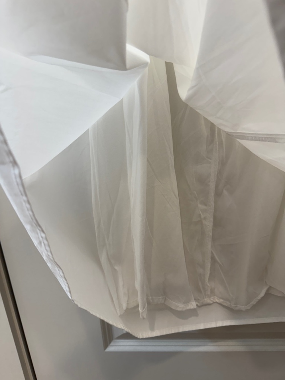 Lulu's White V-Neck Midi Pleated Sundress - Picture 4 of 6